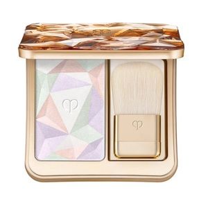 Cle de peau Illuminizing Face Enhancer in Celestial Sparks. Brand new.